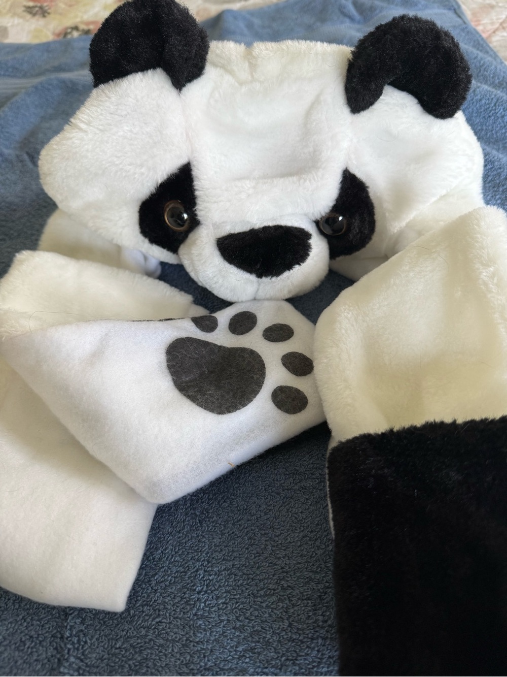 Plush PANDA Hood Hat and Mittens - Winter Accessory - Picture 5 of 5